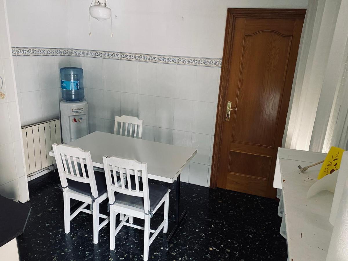 Habitaciones Dakar Rubí Екстериор снимка